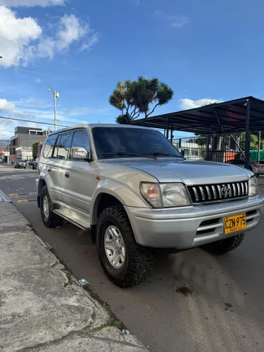 Toyota Prado blindada 