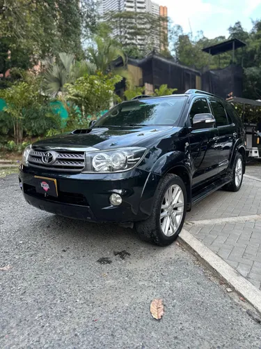 Toyota fortuner srv diesel 2009