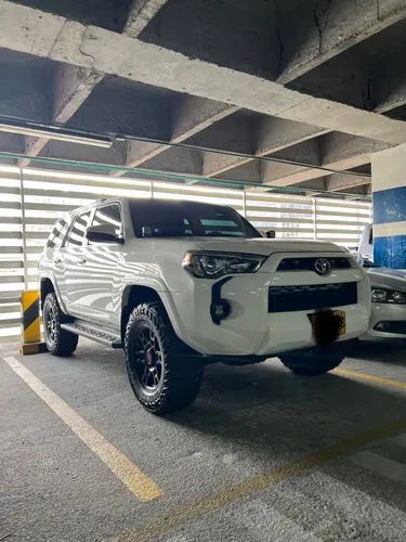 Toyota 4runner tiene detalles que hacerle 
