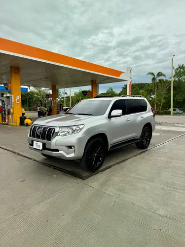 Toyota Prado TXL 4.0cc Gasolina 2021