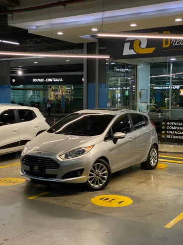 FORD FIESTA TITANIUM
