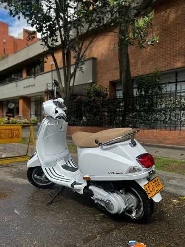 Vespa Piaggio VXL 149 Modelo 2022