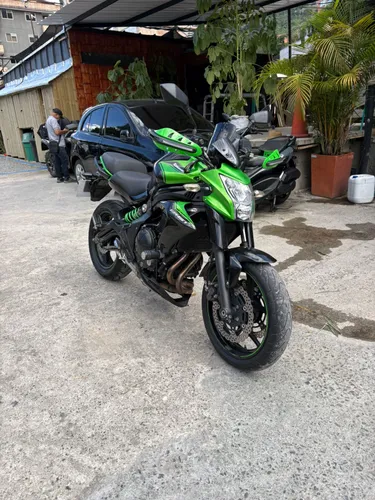 KAWASAKI ER6N