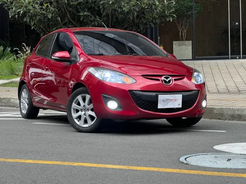 Mazda 2 Automatico
