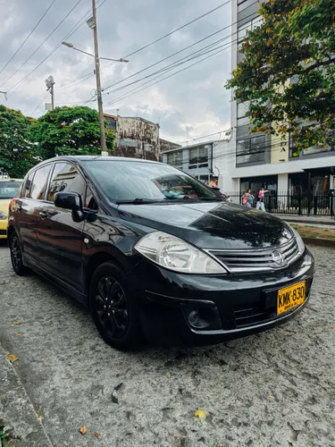 Nissan Tiida Tekna 2012 