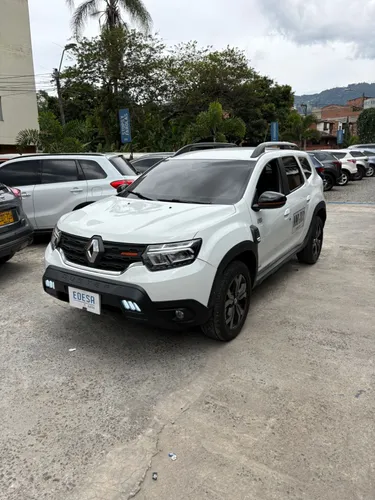 RENAULT DUSTER ICONIC