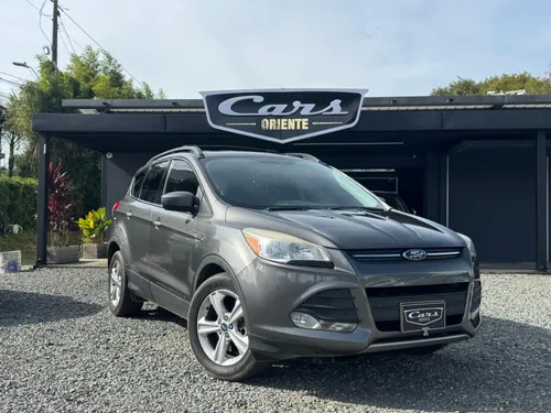 Ford Escape FULL  