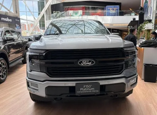Ford F-150 Platinum 2025
