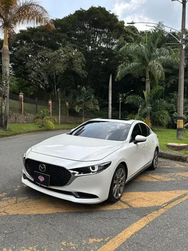 Mazda 3 Grand Touring MHEV - 2025