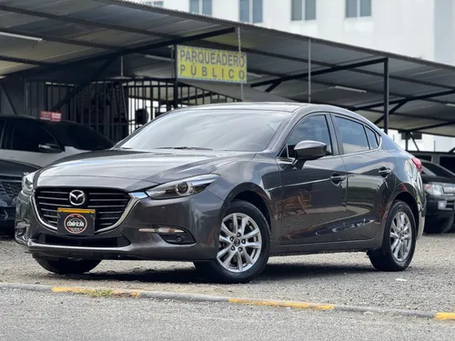Mazda 3 Touring 