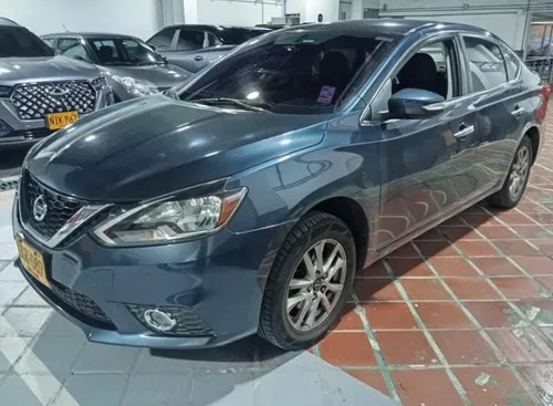 Nissan Sentra B17 Advance 2017