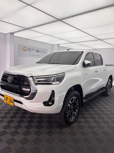 Toyota Hilux 2.8 diésel blindada 