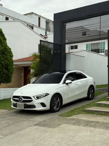 Mercedes Benz A200