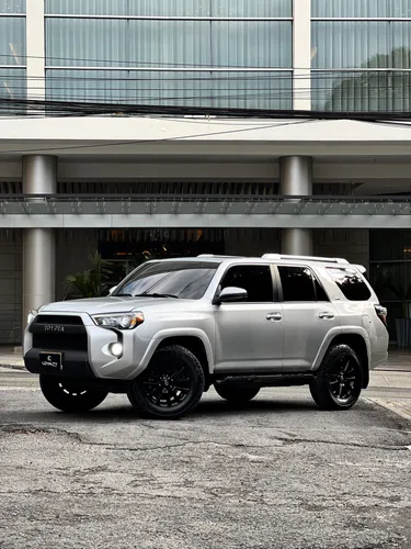 Toyota 4Runner SR5