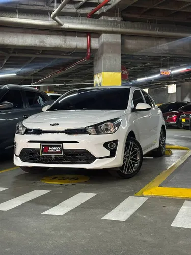 KIA RIO VIBRANT MECANICO 2022