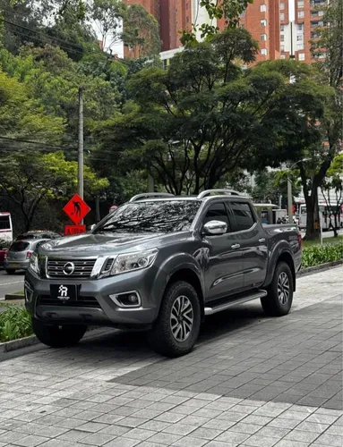 Nissan Frontier np300 LE 2017