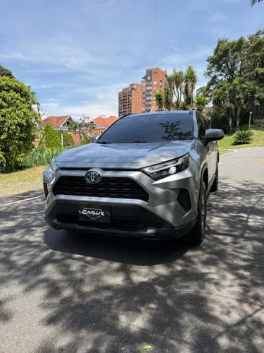 Toyota Rav4 XLE Hybrid 2023