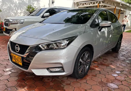 Nissan versa 1.6 advance