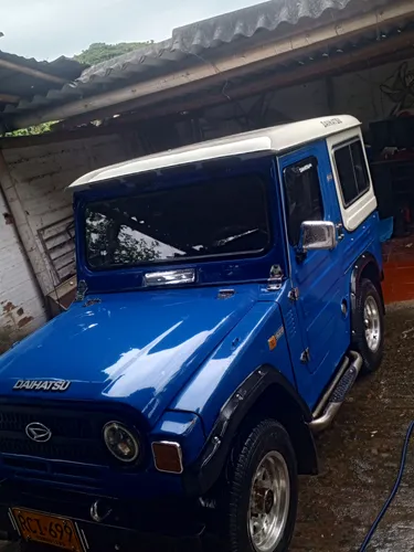 Dahiatsua F20 Azul 1600 4x4 