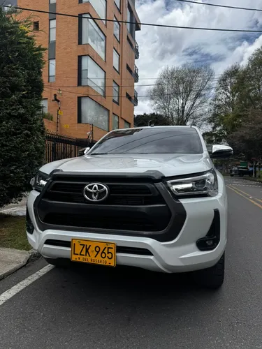 Toyota Hilux 2.4 diesel automatica