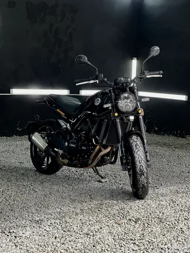 Benelli Leoncino 500 2022 