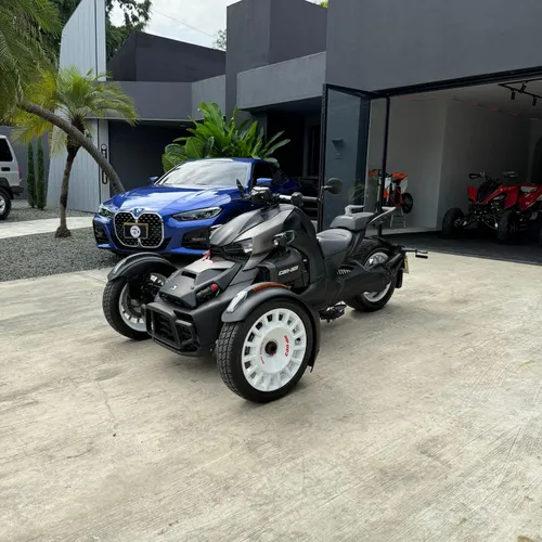 Can Am Ryker 900 edition Rally