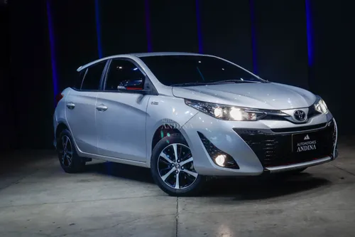 Toyota YARIS SPORT 2021