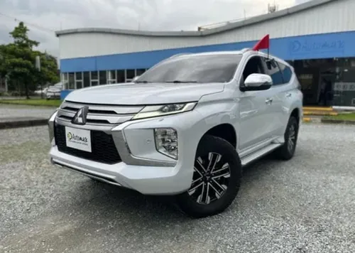 Mitsubishi Montero 2021