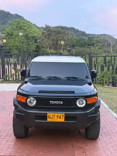 TOYOTA FJ CRUISER 2014