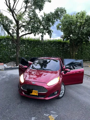 Ford fiesta Titanium 2015 