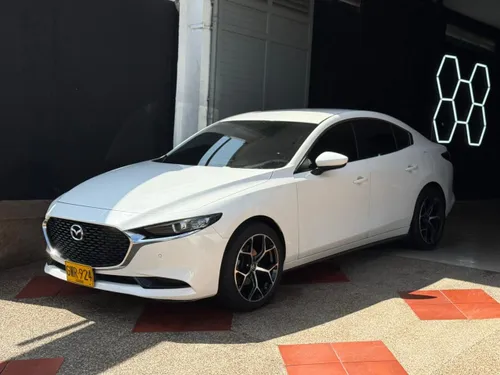 MAZDA 3 TOURING 