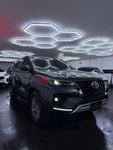 Toyota Fortuner Srv 2023