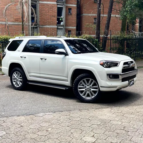 TOYOTA 4RUNNER LIMITED 3.9 2017 AT