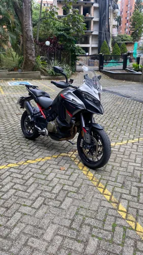 Ducati Multistrada V4-S Grand Tour 2024