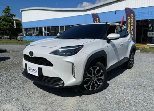 Toyota Yaris Cross XS 2025