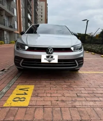 Volkswagen Polo Highline Turbo  2024