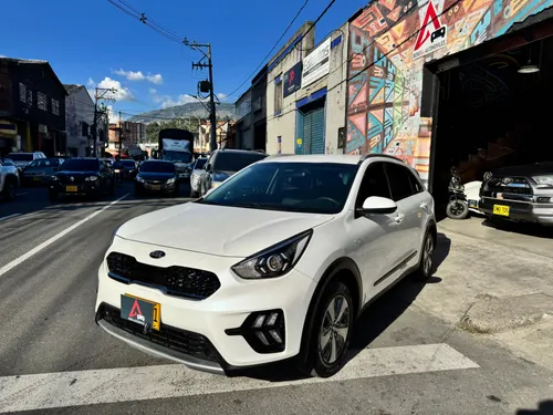 Kia Niro Hybrid 2021