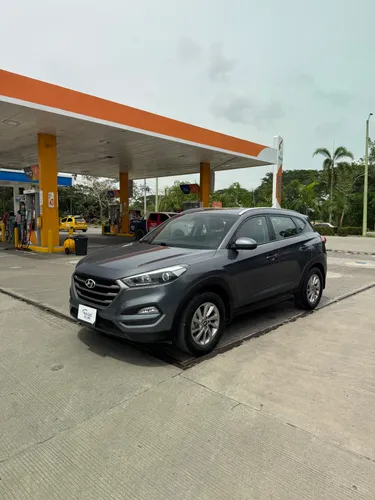 Hyundai Tucson GL 2.0cc 4x2 2016