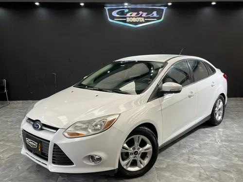 FORD FOCUS SE 2013