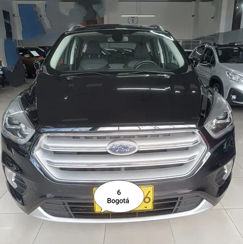 Vendo Ford Escape Titanium 