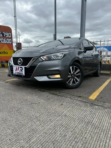 Nissan Versa Advance AT 2022