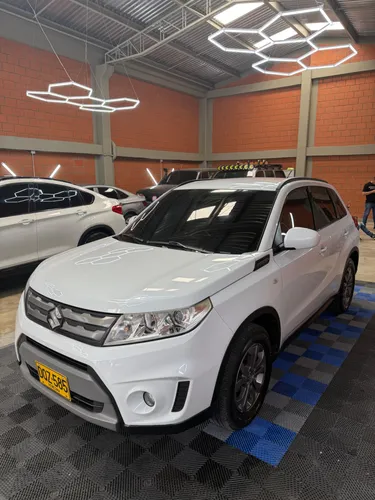 Suzuki Vitara live 2018 mecánica 4x2