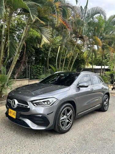 Mercedes Benz GLA200