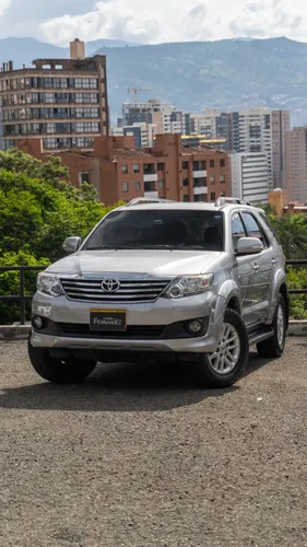 Toyota Fortuner 2.7 Sr5 2015