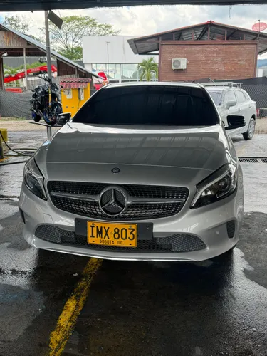 Mercedes Benz A200