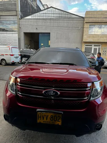 Ford explorer Vendo permuto al día libre de todo 7 puestos 