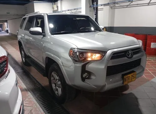 Toyota 4Runner SR5 2024