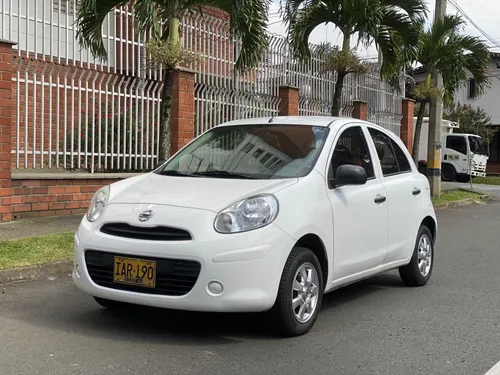  Nissan March Active 1.6 2015 Mecánico 