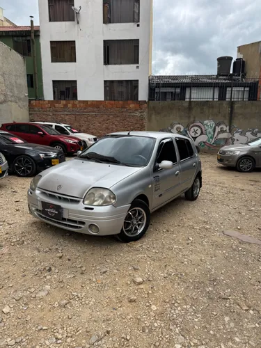 Renault clio modelo 2003