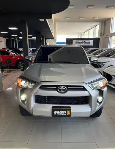 Toyota 4Runner SR5 2024